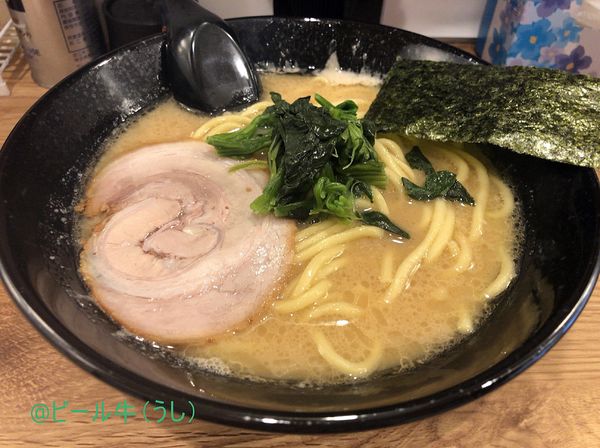 「ラーメン(600円)太麺、麺普通、味普通、脂少なめ」@麺屋 蘭 上福岡店の写真
