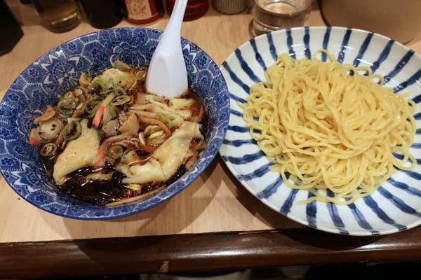 「つけ麺　650円にワンタントッピング　100円X2」@肉厚わんたん麺と手作り焼売 ら麺亭 浅草支店の写真