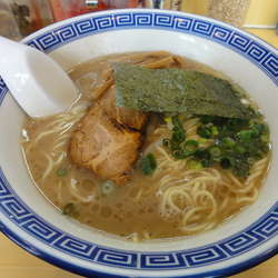 とんこつらーめん690円替え玉110円