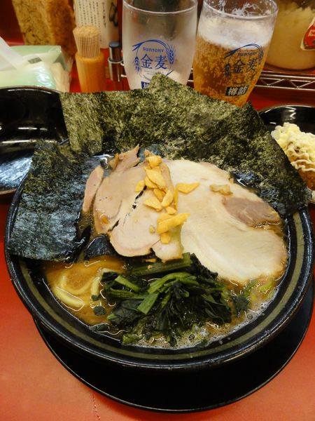 「ラーメン700円硬薄バラ50円半ライス」@柏 王道家の写真