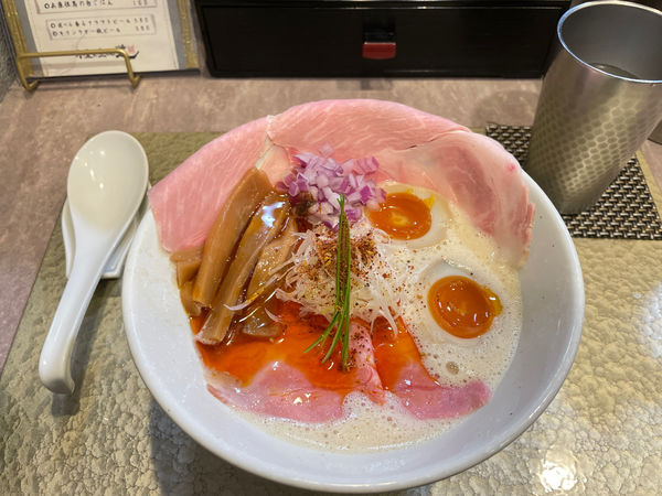 「濃厚鶏白湯そば 旨味麻辣テイスト(全トッピング)」@小麦と生きる道の写真