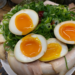 虎と龍 板宿店の写真