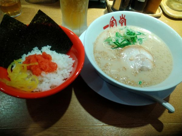 「Ｂ定食（白丸ラーメン＋明太子ご飯）９８０円」@一風堂 アスティ岐阜店の写真