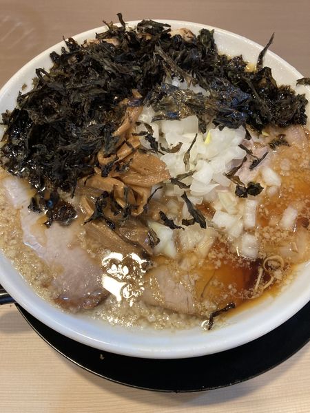 「背脂醤油、チャーシュー」@SEIROUらーめんの写真