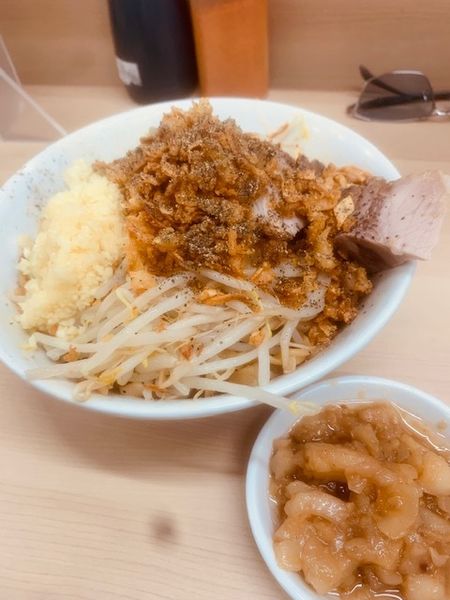 「汁なし 900円」@ラーメン荘 歴史を刻め 世田谷店の写真