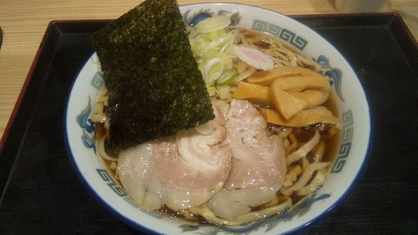 「新中華そば(¥650)」@舎鈴 東京サンケイビル店の写真