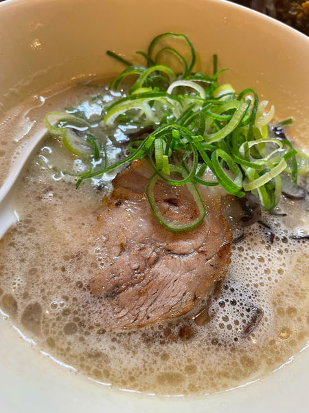 「博多豚骨らーめん」@幸心堂の写真