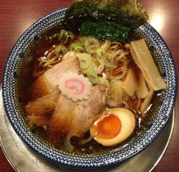 「生姜醤油らーめん 800円」@ちゃーしゅうや武蔵 長岡駅店の写真