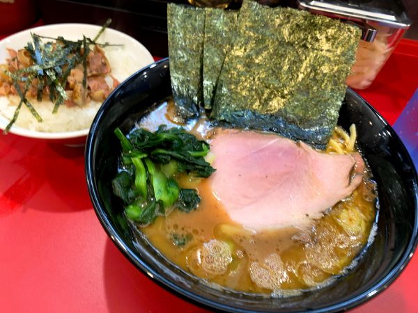 「ラーメン並＋まぶし丼」@杉田家 千葉駅前店の写真
