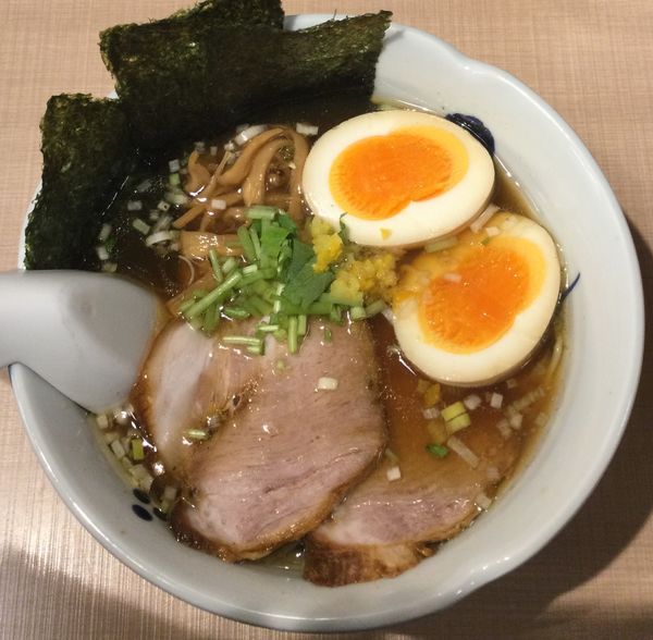 「特製しょうゆらーめん 1,050円」@与ろゐ屋の写真