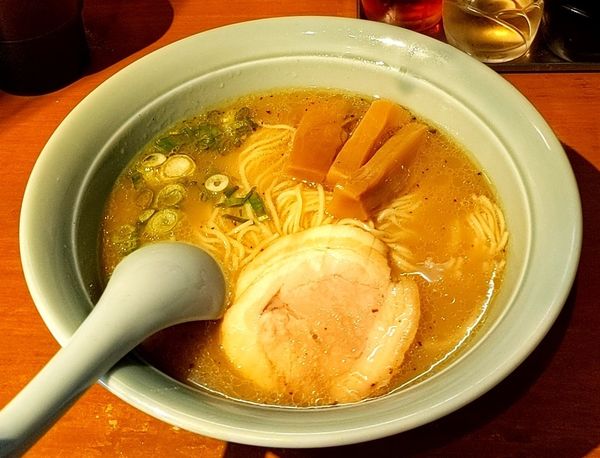 「バジル塩ラーメン」@りゅうらーめん 東十条本店の写真