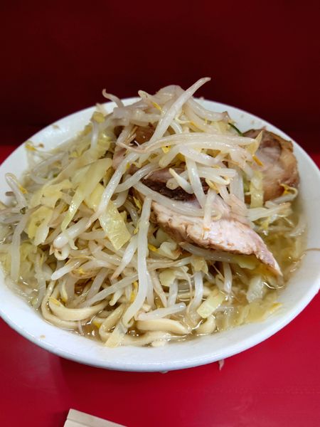 「小豚　ニンニク　カラメ」@ラーメン二郎 三田本店の写真