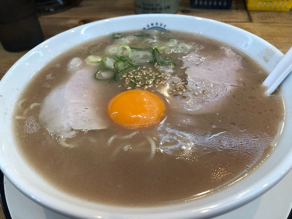 「たまご入りラーメン」@クモノウエの写真