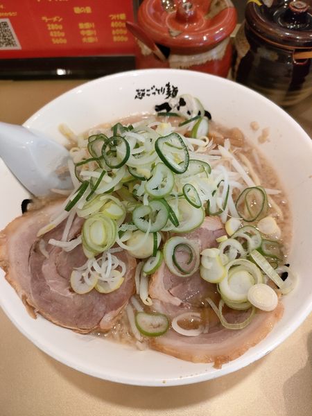 「醤油ラーメン」@超ごってり麺 ごっつ 秋葉原店の写真