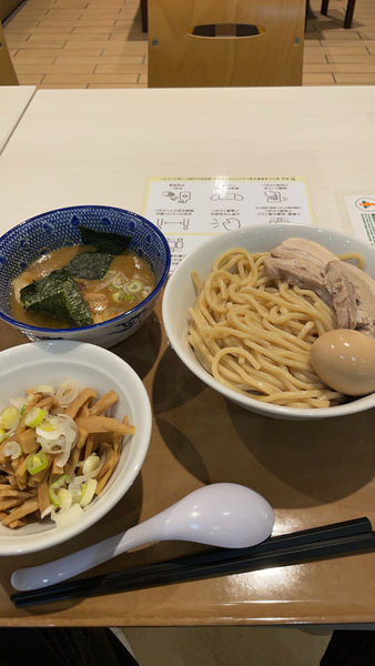 「特製つけめん大盛＋メンマ」@白楽 栗山製麺 ラゾーナ川崎店の写真