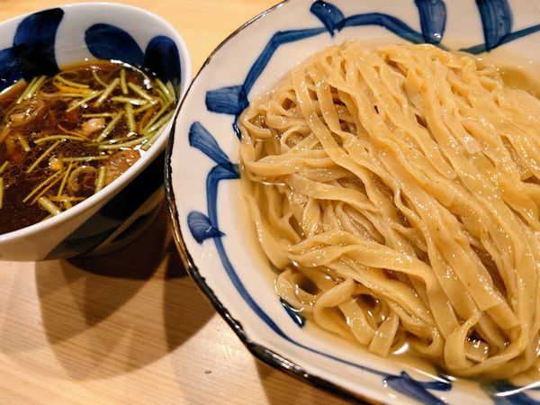 「【季節限定】ゆずつけ麺大盛 1100円」@自家製麺 ロビンソンの写真