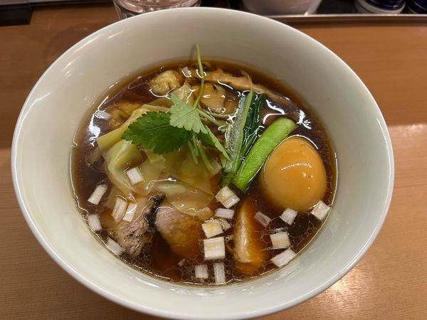 「特・醤油そば　¥1,050」@麺や 一峯の写真