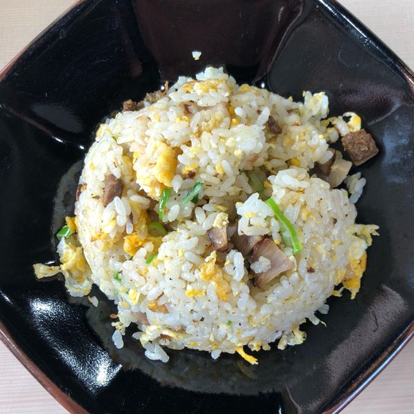 「半チャーハン350円他」@豚骨醤油ラーメン 赤虎屋 八千代米本店の写真