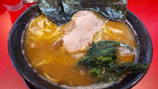 「ラーメン700円」@家系ラーメン 王道 神道家の写真