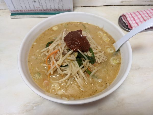 「辛みそラーメン　650円」@中華料理 関城亭の写真