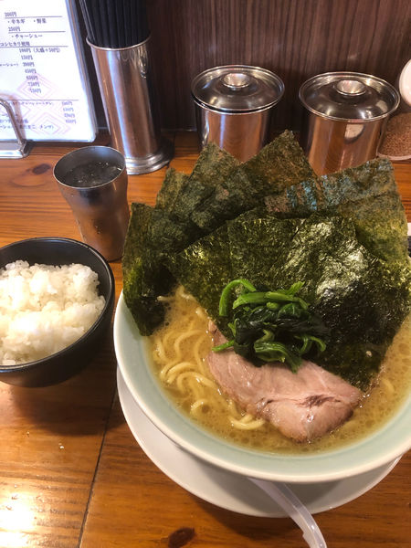 「海苔ラーメン硬め濃いめ、ライス」@濱之家 入谷店の写真