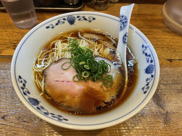 「醤油らぁ麺」@らぁ麺 うの屋の写真
