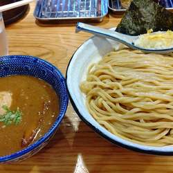 濃厚味玉つけ麺+大盛りサービス 930円
