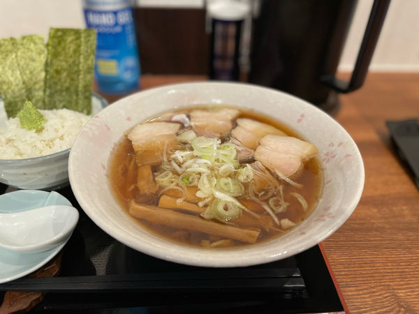 「醤油中華そば¥870」@麺とおばんざいとお酒のお店 佳什の写真