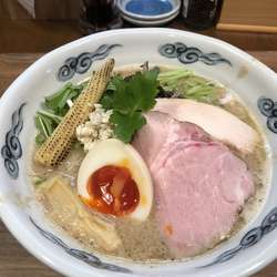 濃厚鶏白湯ラーメン