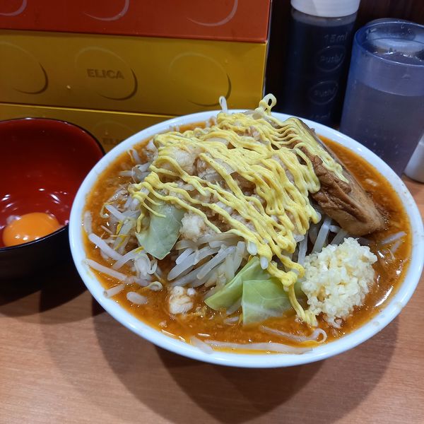 「味噌ラーメン(各種トッピング)￥850＋生卵￥50」@らーめん忍者の写真