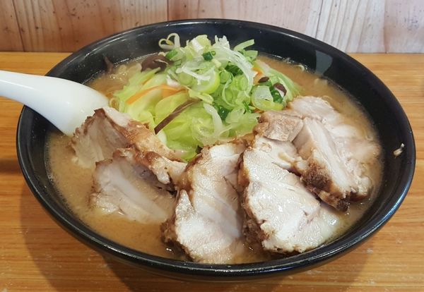 「濃厚味噌チャーシューめん」@らーめん 黒の木の写真