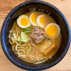 味噌らぁ麺 ¥950円（スラ玉＋100円）