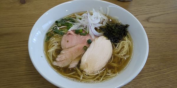 「煮干そば醤油」@ラーメン屋 かたばみの写真