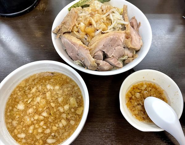 「つけ麺 中（300g）+豚増し」@ラーメンどでん 大宮店の写真