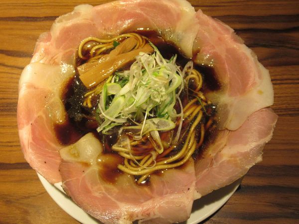 「【数量限定】自由(946円)」@ラーメン大戦争 新大久保店の写真