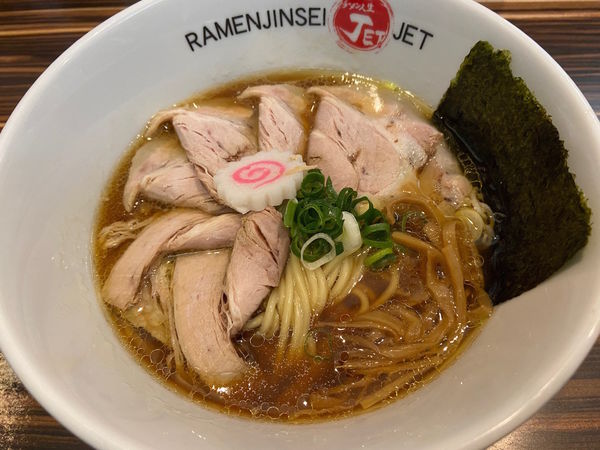 「醤油チャーシューメン：1000円」@ラーメン人生 JET 福島本店の写真