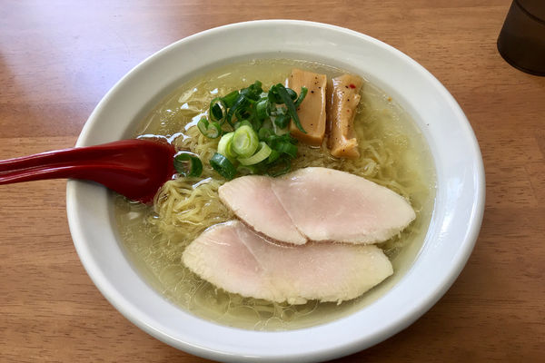 「塩知床鶏中華そば(極細ちぢれ麺) 680円」@中華そば 大和の写真