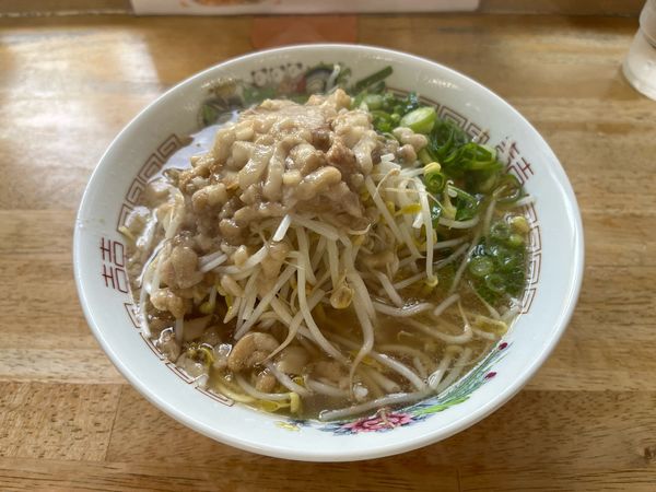 「チャーシューメン、もやし、アブラ850円」@スエヒロ 欽明路店の写真