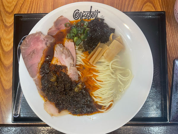 「元祖辛牡蠣塩らぁ麺」@Oysstey 春木店の写真