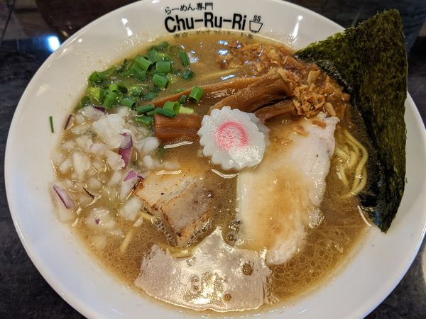 「濃醇重ね鰹の鶏中華そば」@らーめん専門 Chu-Ru-Ri 2号店の写真