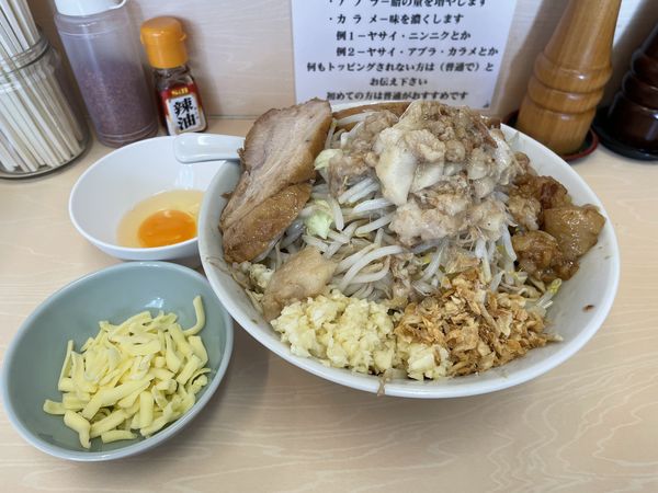 「汁なし、粉チーズ、ニンニク、アブラ」@自家製ラーメン 大者の写真