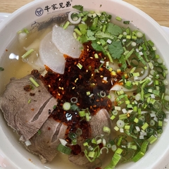 牛家兄弟 蘭州牛肉麺 西新宿店の画像