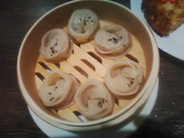 「お肉水餃子(6個)(680円)」@味嘉廊の写真