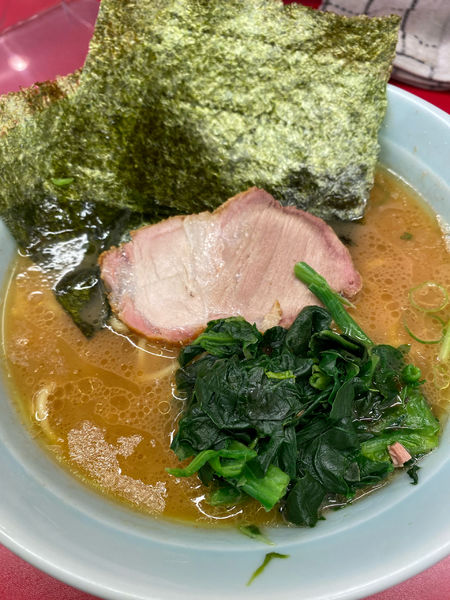 「ラーメン　並　750円」@横浜家系ラーメン おうじ家の写真