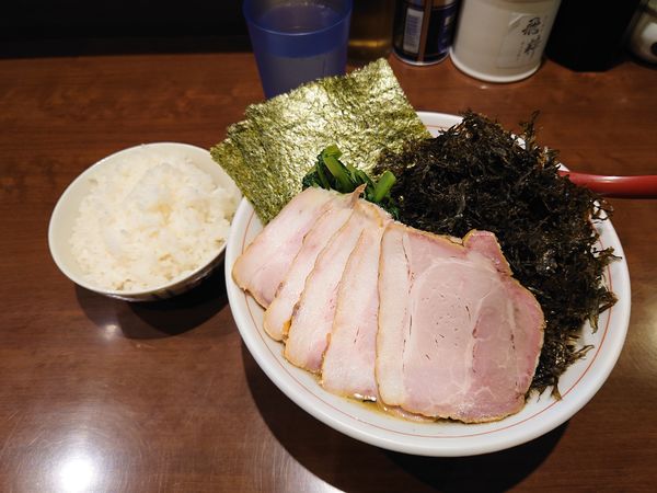 「チャーモモ中、岩のり、ライス」@らーめん飛粋の写真