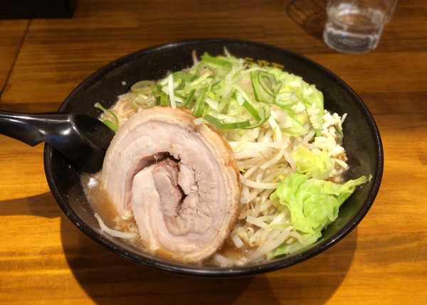 「豚そば(750円)」@こちとら立石麺豚酒場 粋な豚の写真