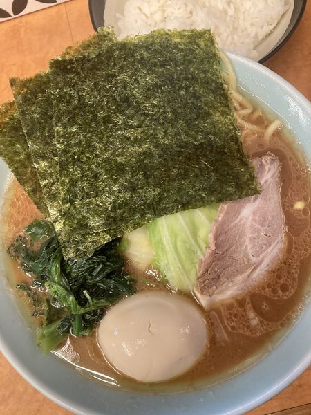 「特製ラーメン（並）」@家系中華蕎麦 家道の写真
