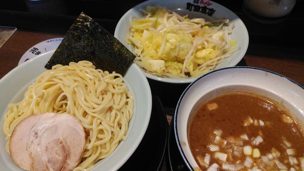 「つけ麺 / もやキャベ」@宇都宮商店 戸祭店の写真