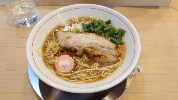「煮干しラーメン（組曲）800円+炒めチャーシュー丼400円」@中華そば すばる食堂の写真