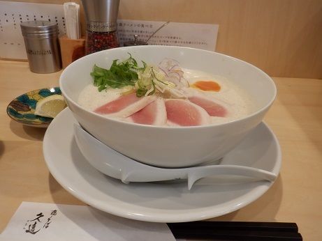 「鶏白湯ラーメン」@鶏そば 久遠の写真